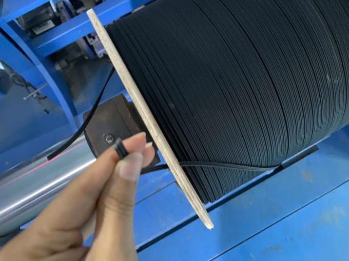 ราคาโรงงานสายไฟเบอร์ออปติก FTTH ภายในอาคาร สายเคเบิลแบบดรอปไฟเบอร์สำหรับเครือข่ายโทรคมนาคม 1