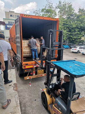 รูปแบบเดียว 8 สายไฟฟ้าไฟเบอร์ออปติกที่รองรับตัวเอง GYTC8S 24 48 96 Core