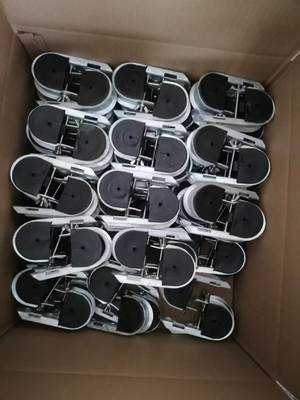 แคลมปันแขวนเหล็กสําหรับเคเบิล ADSS ด้วยคุณภาพสูงสุด