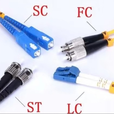 SC/APC ไปยัง SC/UPC สายพับไฟเบอร์ออปติก 3.0mm LSZH กระโดดสายเคเบิล 1m 2m 3m ความเร็วสูง