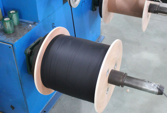 สายเคเบิลหล่น Gjyxfch สีดำ 2F G657A1 ความแข็งแรงของไฟเบอร์ไฟเบอร์กลาส